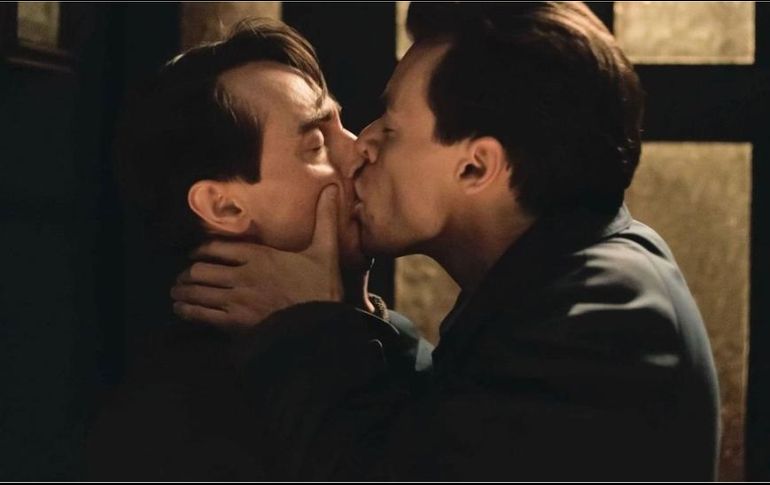 Al representar una apasionada historia de amor gay en la Gran Bretaña de la década de 1950, 
