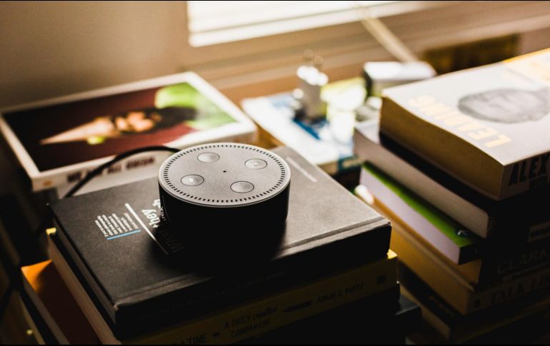 Montar una recamara IoT es una tarea no tan especializada, que no requiere de mucho presupuesto. ESPECIAL / Unsplash by Andres Urena