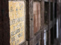 Como medida de prevención, autoridades zapopanas acordonaron 173 criptas que se encontraban en malas condiciones. EFE/S. Ángeles