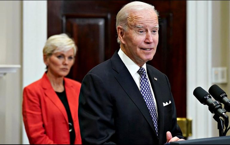 Los comentarios de Biden se producen luego de que las empresas publicaran ganancias récord gracias a un incremento de los precios del crudo. EFE/Al Drago