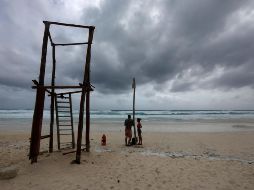 La aproximación de la tormenta tropical 