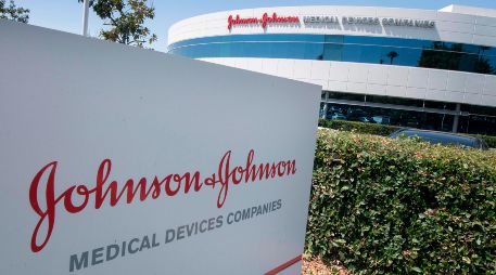 La farmacéutica Johnson & Johnson (J&J) compró la compañía de dispositivos cardíacos Abiomed por un total de casi 16 mil 700 millones de dólares. AFP/ ARCHIVO