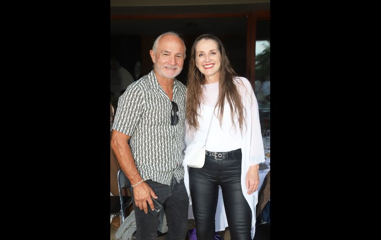 Pepe Vergara y Penelope Bocaccio. GENTE BIEN JALISCO/Claudio Jimeno