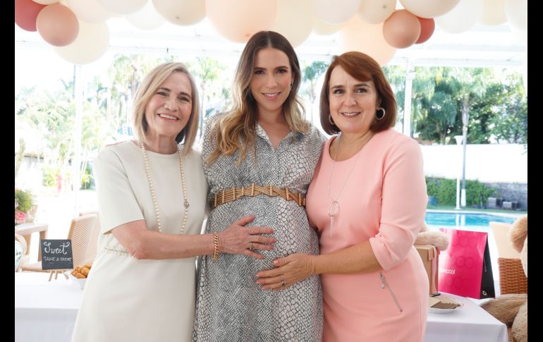 Carmen Salcedo De Maza, Paola Segura, Marisol Algara. GENTE BIEN JALISCO/ Claudio Jimeno