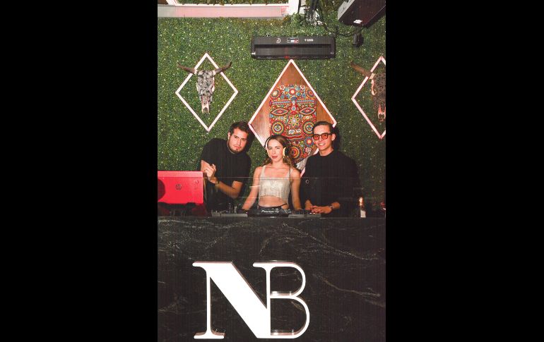 Alfredo Martínez, Tamy Ontuñano y Pato González. GENTE BIEN JALISCO/ Marifer Rached