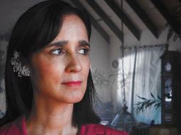 Dicha canción fue escrita por Julieta en pleno comienzo de la pandemia y con dificultades para viajar; su melancolía y el estar lejos de su ciudad y su familia, la llevaron a cantarle a aquello que vive en nuestros corazones y a veces negamos. CORTESÍA