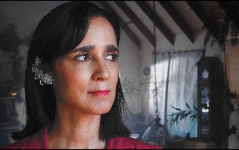 Dicha canción fue escrita por Julieta en pleno comienzo de la pandemia y con dificultades para viajar; su melancolía y el estar lejos de su ciudad y su familia, la llevaron a cantarle a aquello que vive en nuestros corazones y a veces negamos. CORTESÍA