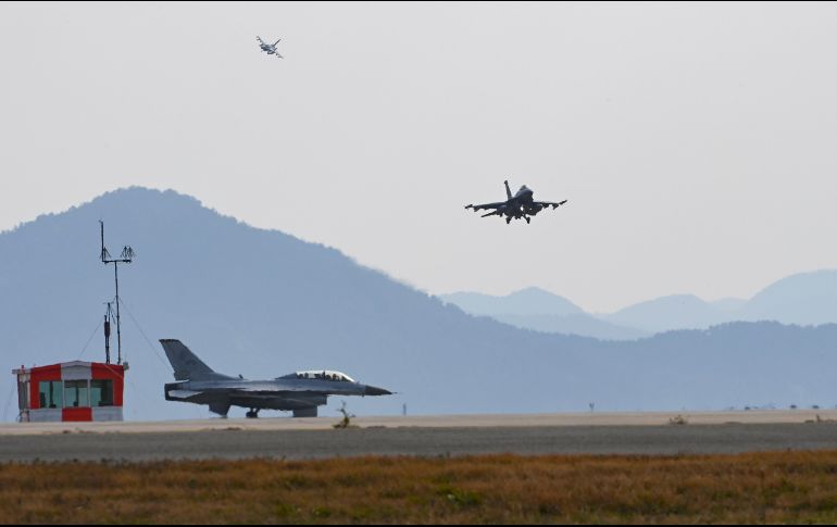 El presidente surcoreano Yoon Suk-yeol convocó una reunión de su Consejo de Seguridad Nacional para analizar el disparo. AP/South Korea Defense Ministry