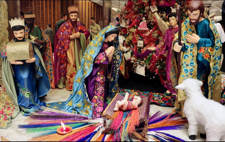 El proyecto determina que instalar insignias que hacen alusión a ciertas concepciones religiosas en espacios públicos, transgrede en perjuicio el principio constitucional, y antropocéntrico, del Estado laico. NTX / ARCHIVO