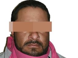 Durante el operativo, que se llevó a cabo la madrugada de hoy miércoles, le aseguraron un arma de fuego, equipos de radiocomunicación y un vehículo con reporte de robo. TWITTER / @Fiscalia_Chih