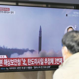 Corea del Norte no cesa con el lanzamiento de misiles