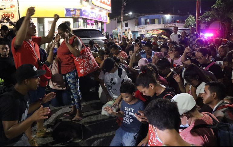 Las nuevas medidas migratorias causan polémica porque, a pesar de incluir visas humanitarias para venezolanos con un patrocinador que lleguen en avión, contemplan la expulsión de quienes lleguen por tierra. EFE / ARCHIVO
