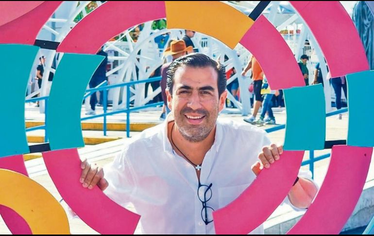 El director general de la AEEJ, Esteban Estrada, presume con orgullo los magníficos números que este año brindaron las Fiestas de Octubre. CORTESÍA