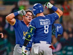 Christian Villanueva (izq.) y Dariel Álvarez han comandado el ataque de los Charros, pero aún falta mayor efectividad con el madero. ESPECIAL/Charros de Jalisco