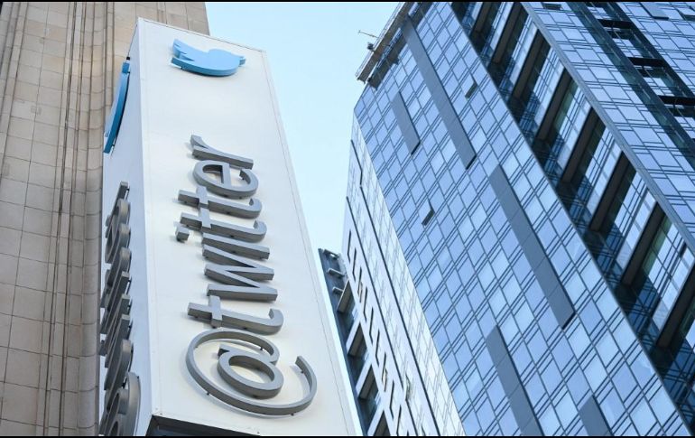 Según indican, a los trabajadores les habrían pedido en una llamada teléfonica que se quedaran en su casa este día, en espera de que les llegara un correo con la notificación de si perdían su puesto. AFP / S. Laurey