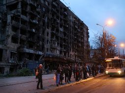 Más de 4.5 millones de personas se vieron privadas de electricidad el jueves debido a los bombardeos rusos. AP/A. Alexandrov