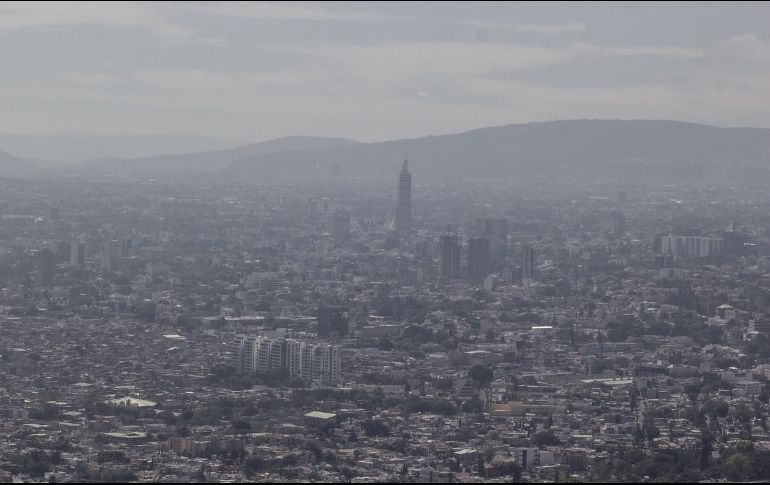 Recomiendan a los ciudadanos evitar actividades al aire libre, no realizar quemas, e incluso compartir el automóvil. EL INFORMADOR / ARCHIVO