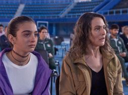 Escena de la cinta donde aparece Dèja Ebergenyi y Fernanda Borches. CORTESÍA