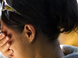 Aseguran que la ansiedad y la depresión generada durante el primer año de la pandemia aumentó de 15% a 50%; es decir, que se registró un incremento de 35% de personas que sufrieron de ansiedad. AFP / ARCHIVO