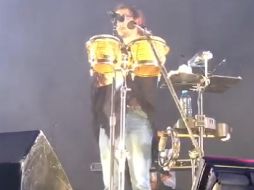 Antes de iniciar el show, León tomó el micrófono y dedicó unas palabras a Vanessa y Brenda expresando su tristeza. ESPECIAL