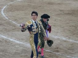 El diestro José María Hermosillo dio la vuelta al ruedo entre protesta de los aficionados. CORTESÍA/Mayra Vargas