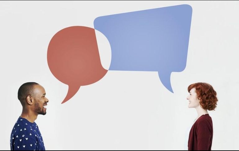 Se estima que el lenguaje entre los seres humanos tiene unos cuantos cientos de miles de años. GETTY IMAGES