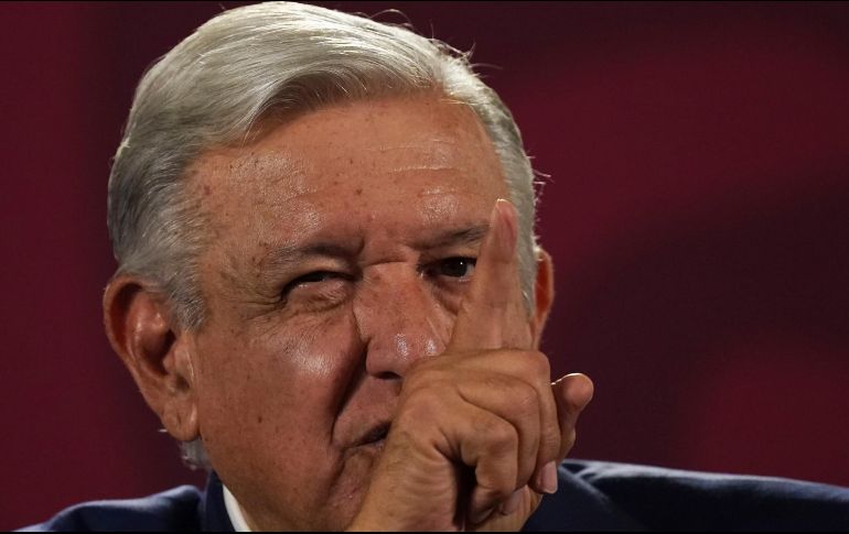 Asistentes a la marcha en contra de la reforma electoral pidieron que el Presidente López Obrador cumpla su palabra. AP / ARCHIVO