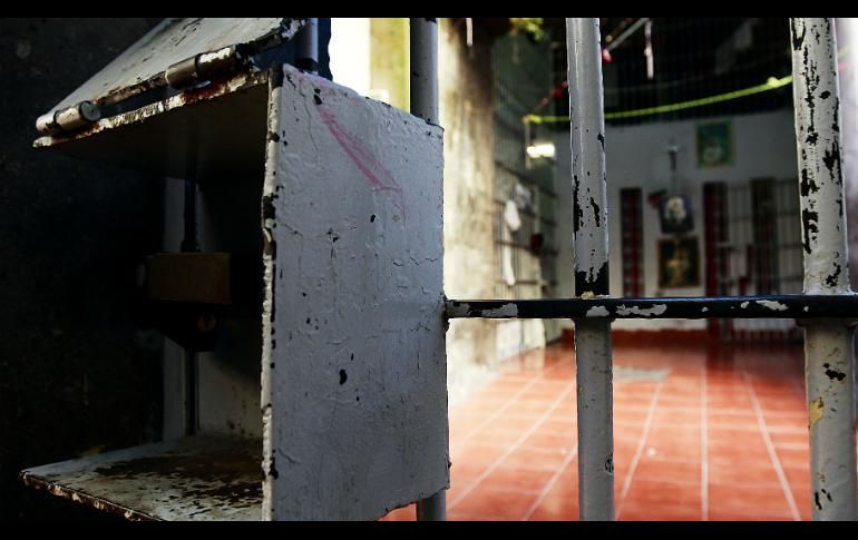 El predicador turco, Adnan Oktar, utilizaba a las mujeres afiliadas a su secta islamista para ofrecer servicios sexuales a numerosas figuras públicas en Turquía. SUN/ ARCHIVO