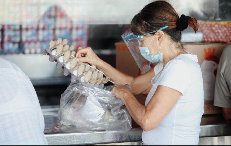 Consideran que la actual incidencia de casos de gripe aviar no debe impactar el precio del huevo o la carne de pollo. EL INFORMADOR / ARCHIVO