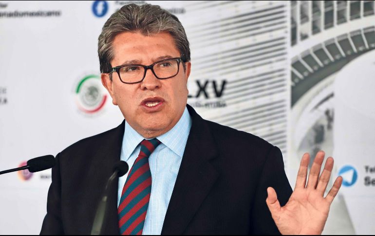 Monreal Ávila adelantó que él va a marchar con el Presidente López Obrador, aunque reconoció que podría sufrir un desaire por parte del Mandatario. SUN