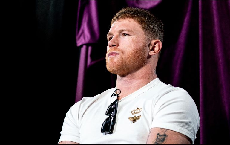 Canelo también explicó que tras la polémica entabló conversación con el cantante y tuvieron momentos cómicos al ver los materiales. AP / ARCHIVO