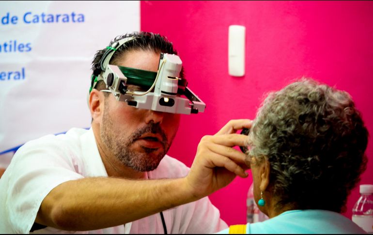 El tratamiento consiste en la extracción de la catarata a través de una incisión pequeña en la córnea. NTX/ARCHIVO