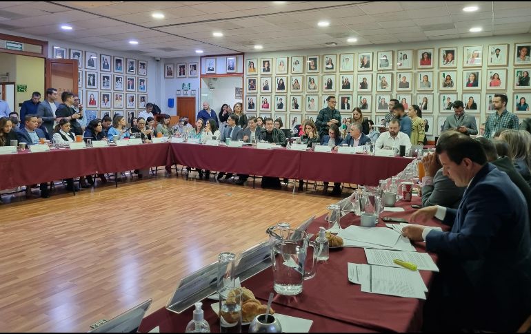 Este viernes se llevó a cabo una mesa de revisión del paquete económico 2023 en el Congreso de Jalisco. EL INFORMADOR / R. Rivas