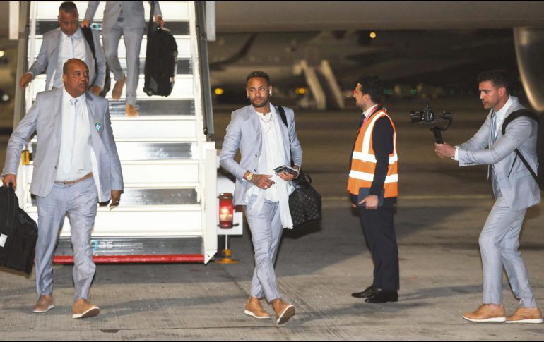 Comandados por Neymar, Brasil llegó a tierras mundialistas en busca del campeonato, título que obtuvieron por última vez en Corea-Japón 2002. AFP