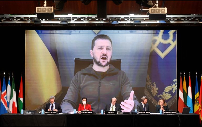 Zelensky pidió que se sigan “intensificando” las sanciones contra Rusia. AFP / O. del Pozo