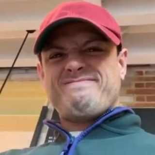 "Chicharito" Hernández se viste de verde y apoya al Tri