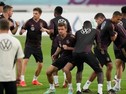La escuadra alemana entrenó a tope ayer, procurando evitar el fiasco del Mundial anterior. AP/M. Schrader