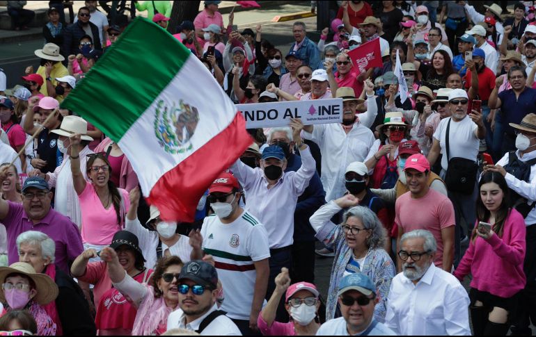 López Obrador asegura que en la marcha del pasado domingo 13 de noviembre en contra de la reforma electoral y en defensa del INE, quienes asistieron son unos 