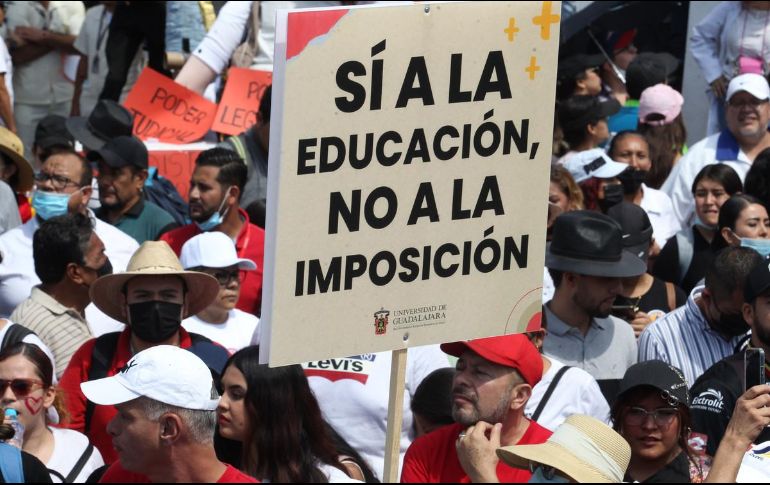 Se prevé que los contingentes salgan de sus puntos de reunión a las 11:00 horas hacia la Plaza Liberación, donde se llevará a cabo un mitin. EL INFORMADOR / ARCHIVO