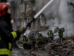 Hace seis días, dijo, 11 personas murieron cuando un cohete ruso cayó sobre un edificio de apartamentos. EFE / O. Petrasyuk