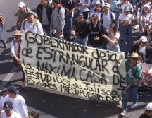 En este contingente que provenía del oriente de la ciudad, según autoridades universitarias, había más de 15 mil personas. EL INFORMADOR / C. Zepeda