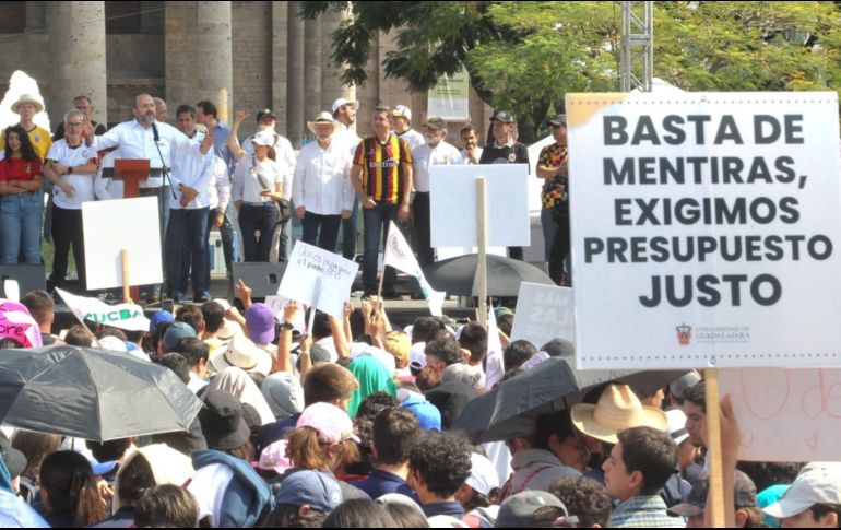 El gobernador subrayó que hará lo que esté a su alcance para que la UdeG recupere su función sustantiva y deje de ser manipulada por el grupo que la controla. EL INFORMADOR / A. Camacho