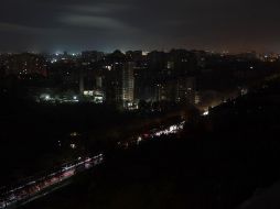 La ciudad de Odessa durante el apagón masivo que siguió a los ataques del 23 de noviembre. AFP/O. Gimanov