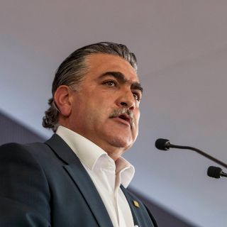 Hugo Contreras Zepeda, ve por la sociedad