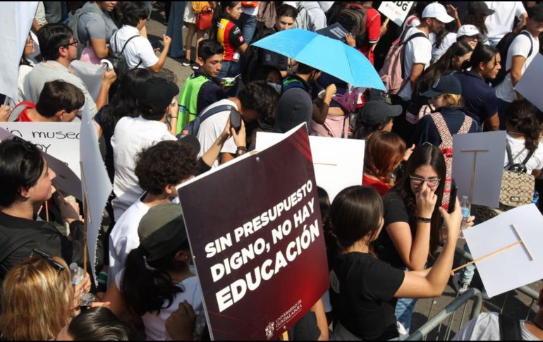 El gobernador se dijo despreocupado de que los estudiantes, docentes y personal académico de la UdeG lo hayan declarado como persona non grata. EL INFORMADOR / ARCHIVO