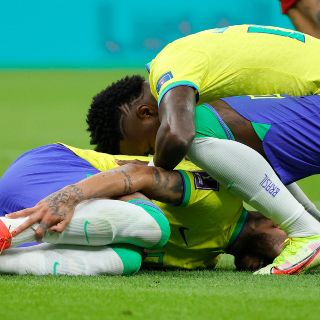 ¡Alarmas encendidas! Así quedó el tobillo de Neymar tras juego ante Serbia (FOTOS)