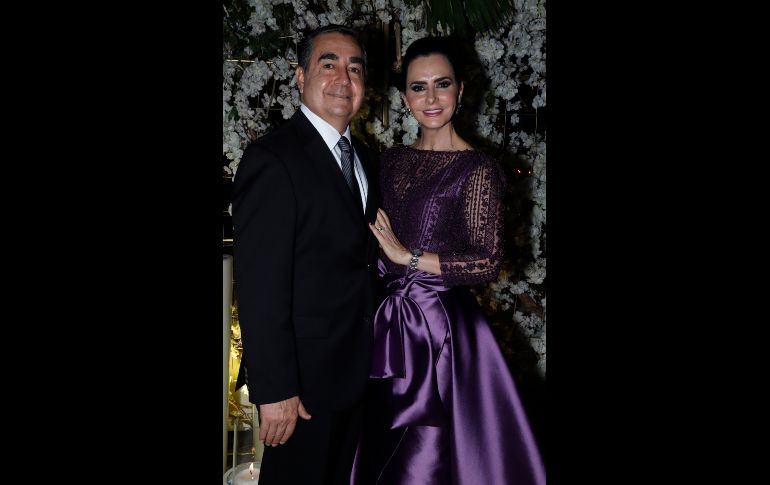 Luis Fernando Pérez y Gabriela García. GENTE BIEN JALISCO/ Claudio Jimeno
