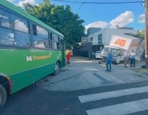 Varias personas resultaron lesionadas como saldo del choque en la colonia Moderna. ESPECIAL