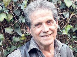 A pesar de que sufría de cáncer y que no existía quimioterapia alguna para vencerlo, Héctor se negó a dejar se trabajar y siguió con sus compromisos asegurando que estaba 