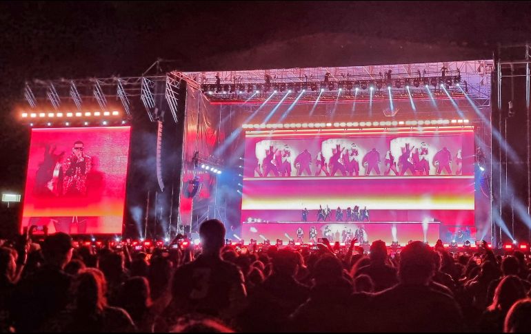 El cantante logró que los tapatíos vivieran una noche donde la música urbana puso el ambiente. EL INFORMADOR/A. Camacho